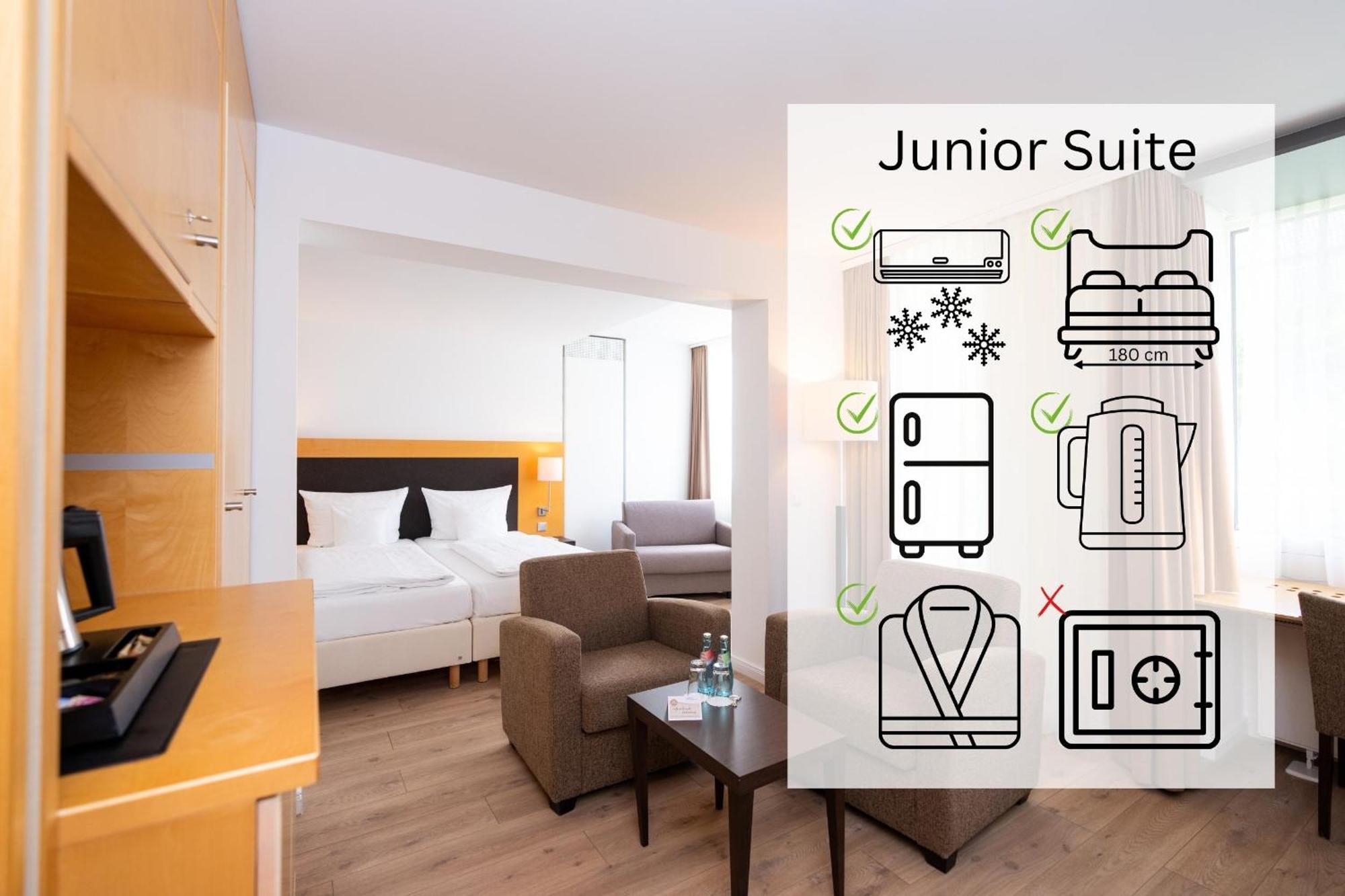 Hotel Kongresshotel Am Templiner 4*