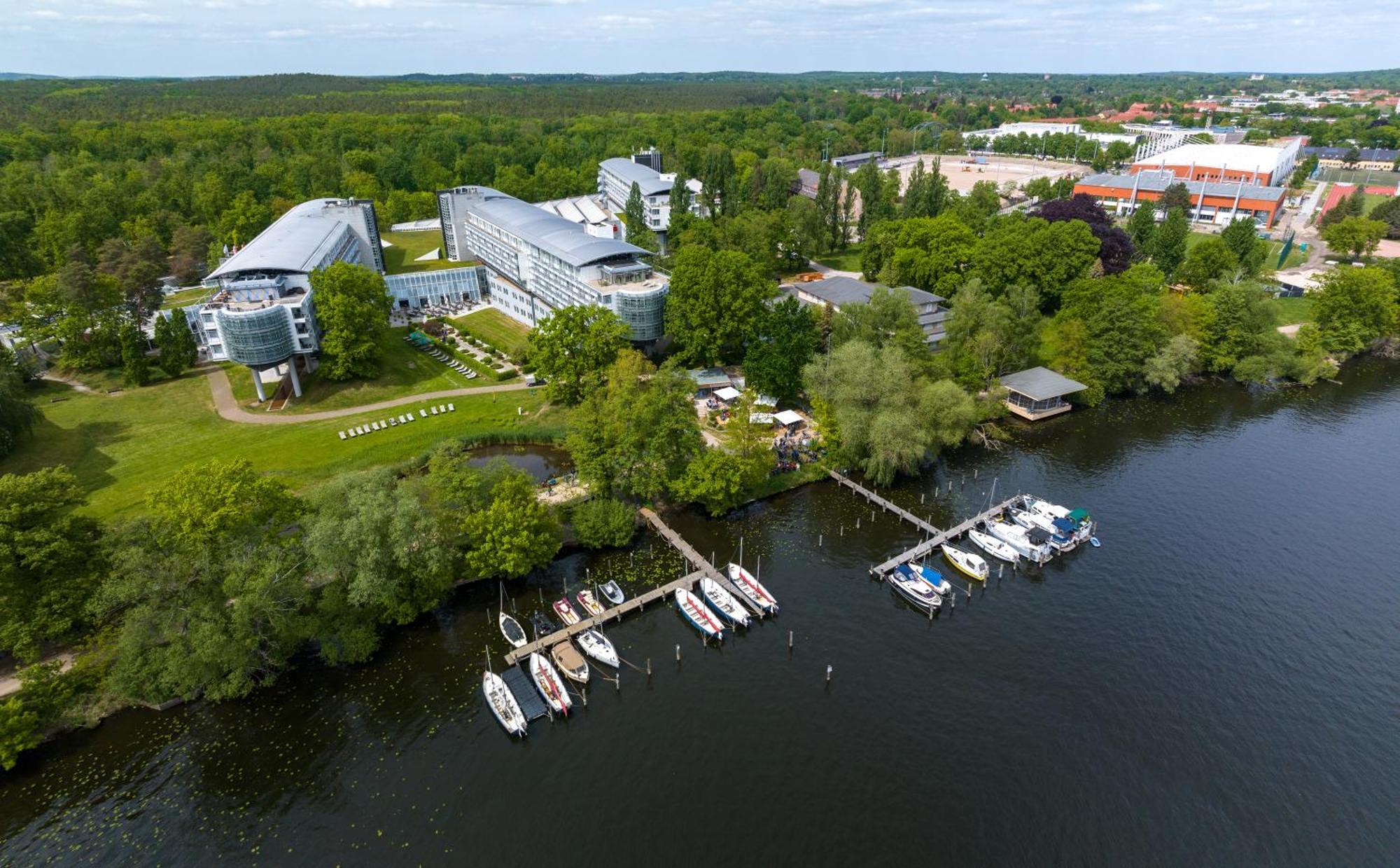 Kongresshotel Am Templiner 4* Potsdam